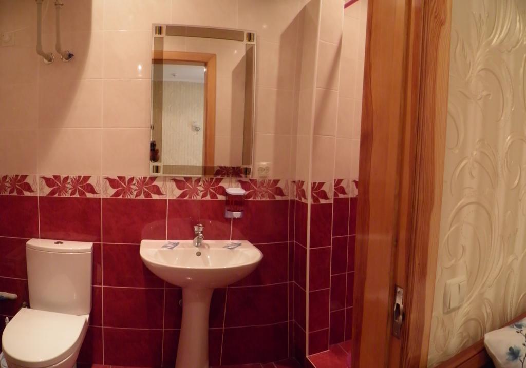 Atrium Hotel Melitopolʼ 部屋 写真