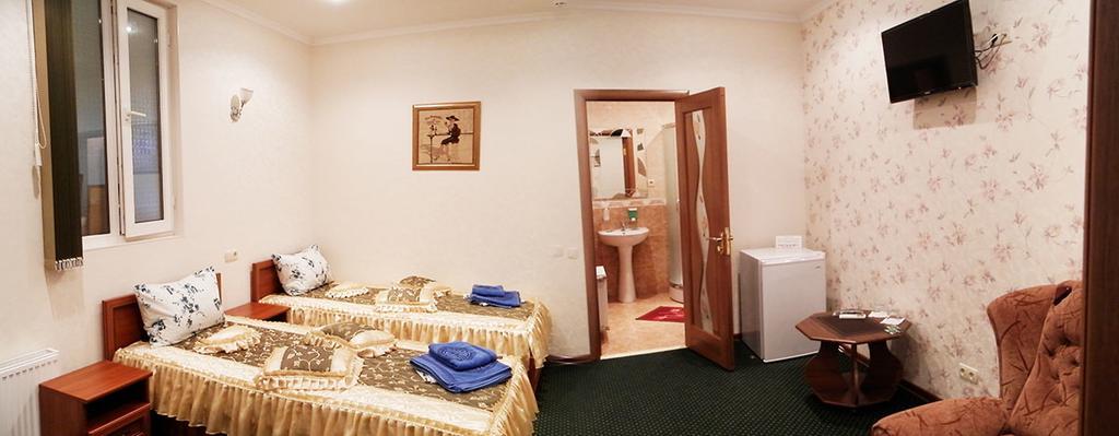 Atrium Hotel Melitopolʼ 部屋 写真