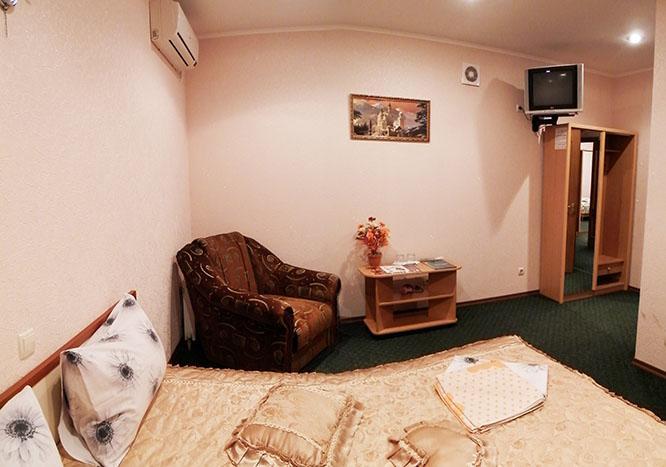Atrium Hotel Melitopolʼ 部屋 写真